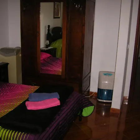 Residencia Ana Piso Um 1 招待所