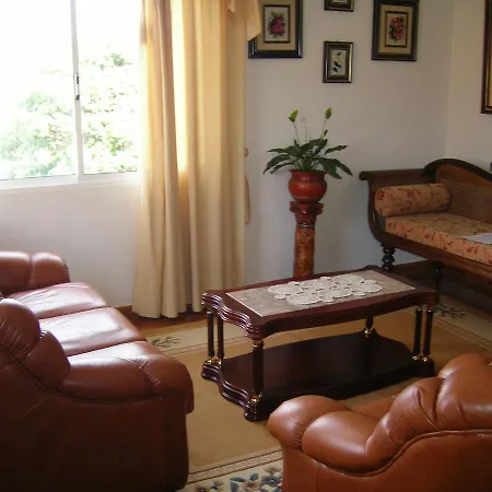 Residencia Ana Piso Um 1 Maison d'hôtes Santa Cruz (Madeira)