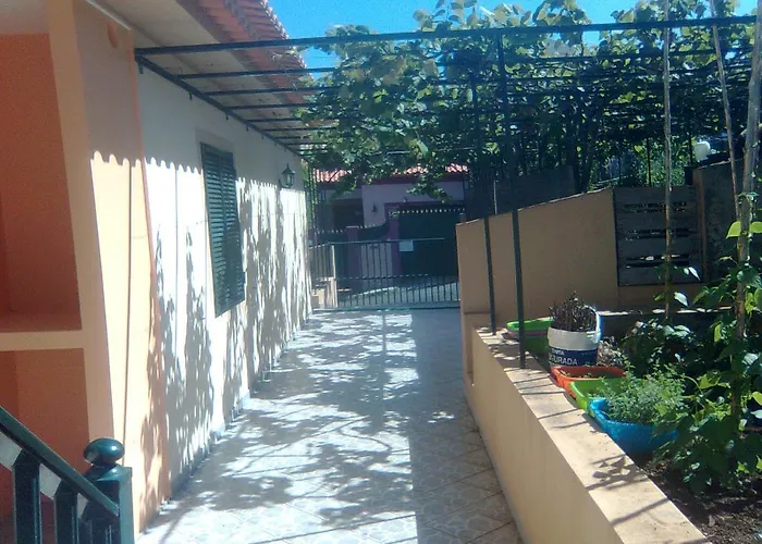 Residencia Ana Piso Um 1 Penzion