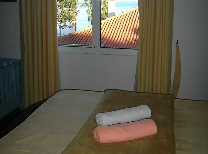 Residencia Ana Piso Um 1 Penzion